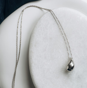 Naszyjnik srebrny kropla mała