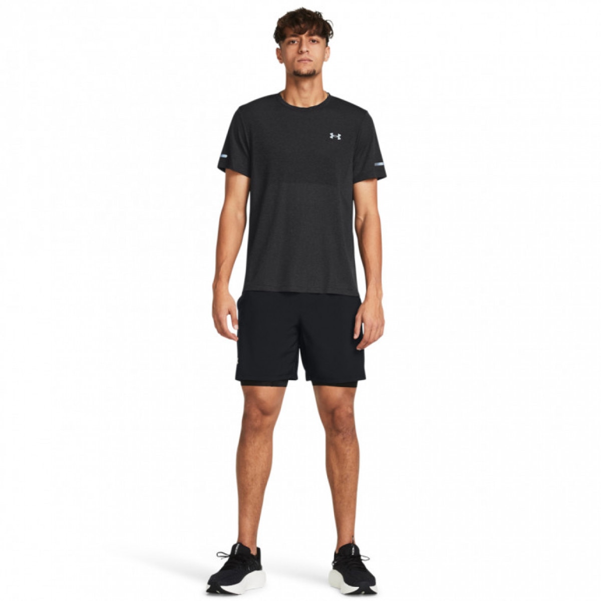 Męskie spodenki do biegania Under Armour UA Launch 7\'\' 2-IN-1 Short - czarne