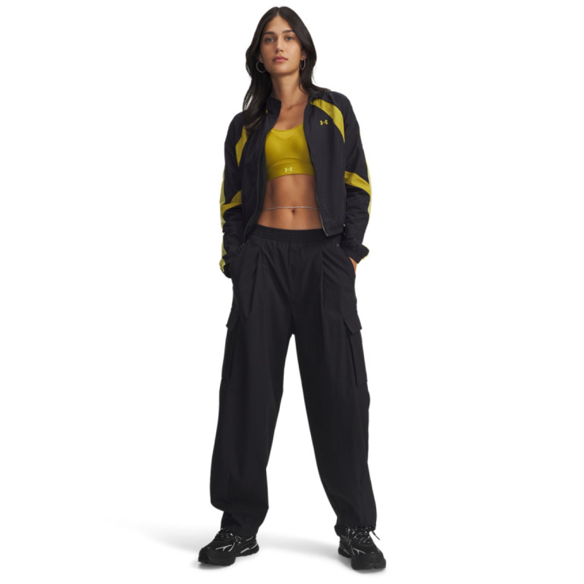 Damskie spodnie cargo Under Armour UA Unstoppable Rstop Cargo - czarne