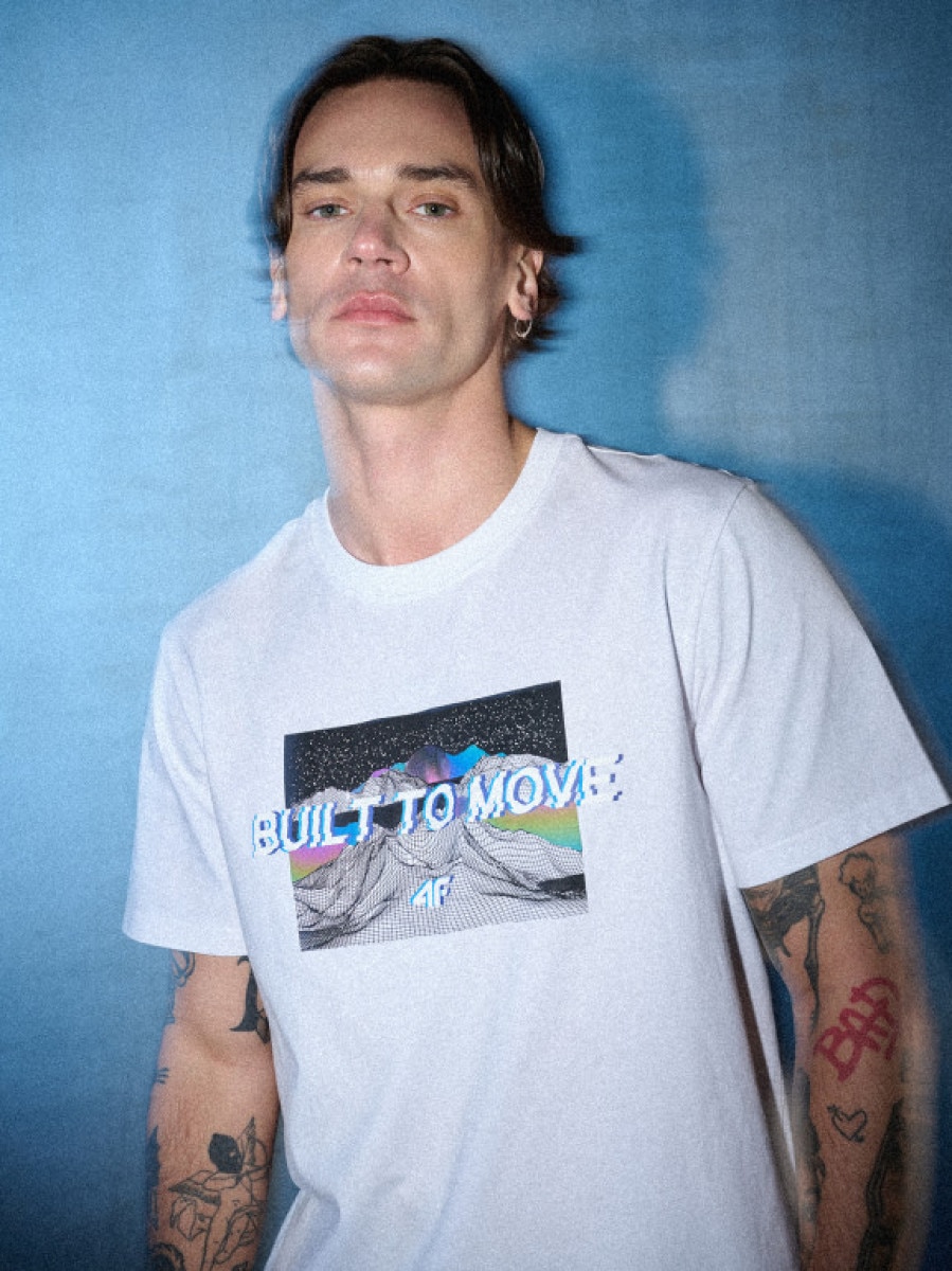 Męski t-shirt z nadrukiem 4F 4FRSS26TTSHM3658 - biały