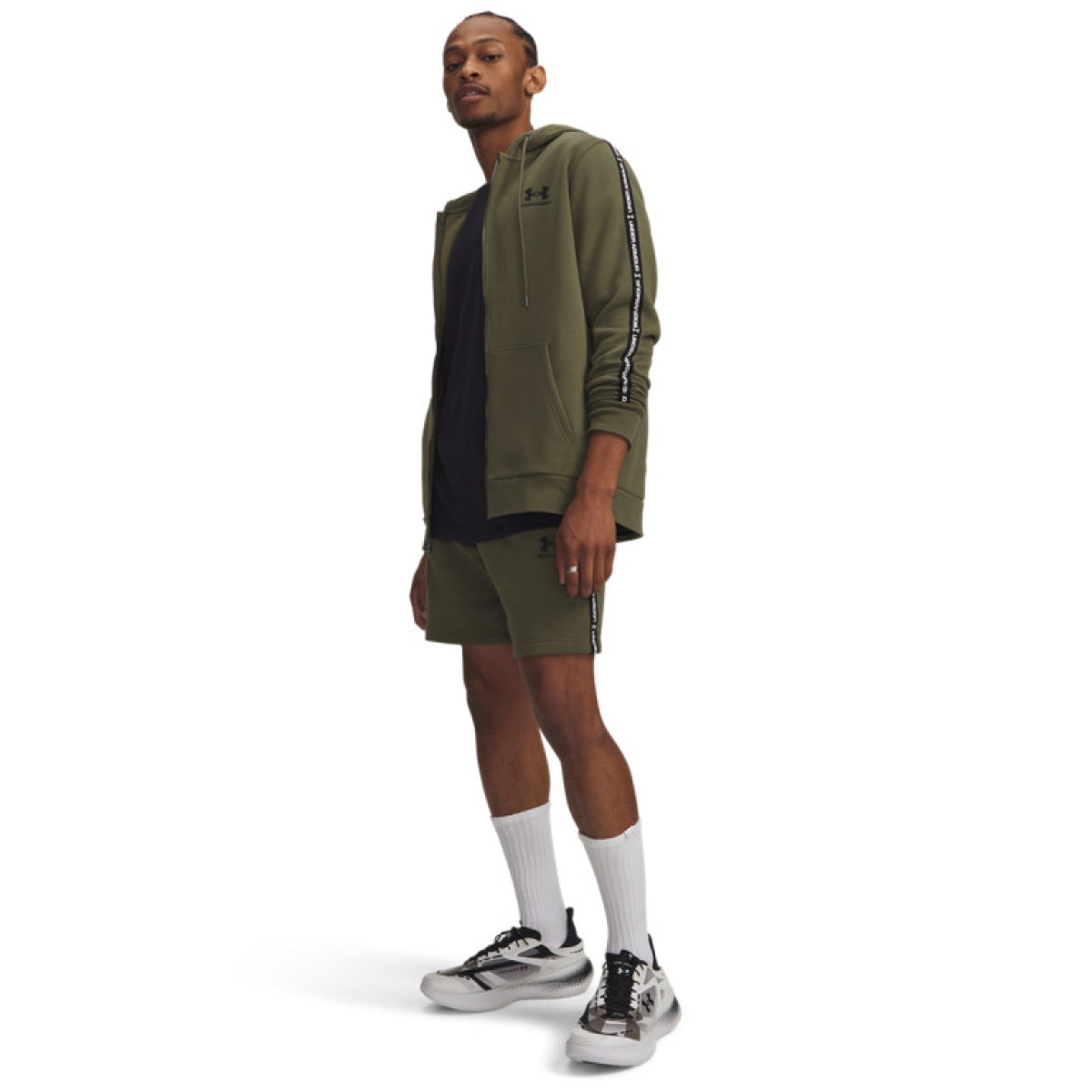 Męskie spodenki dresowe Under Armour UA Icon Fleece Short Taping - khaki