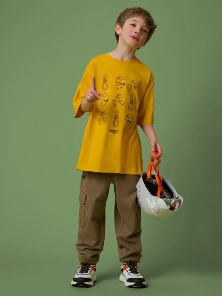 Chłopięcy t-shirt z nadrukiem 4F 4FJRSS26TTSHM3747 - żółty