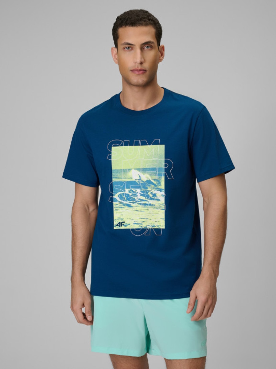 Męski t-shirt z nadrukiem 4F 4FWSS26TTSHM2783 - granatowy