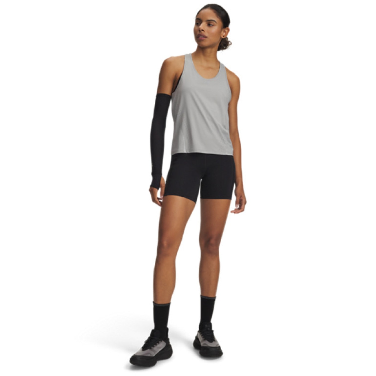 Damskie spodenki do biegania Under Armour UA Velociti 6\" Fitted Short - czarne