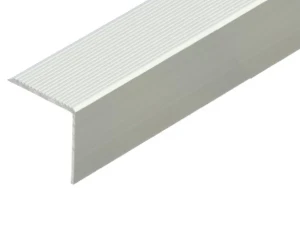 Narożnik schodowy z aluminium 100 cm 3x3 cm