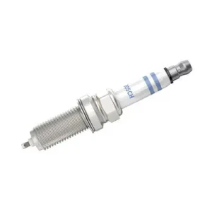1.2, 1.2 16V RENAULT CLIO III Candela di accensione BOSCH