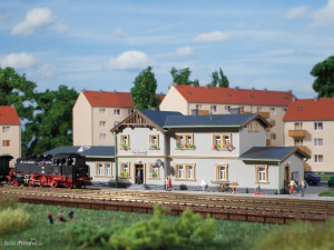 Auhagen N 14453 - Bahnhof Radeburg