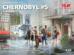 ICM 35905 - Chernobyl#5. Extraction (4 adults, 1 child and luggage) (100% new molds) in 1:35