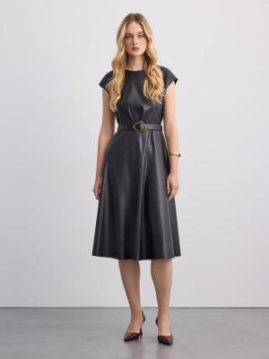 Mohito - Vestido midi con cinturón - negro - 38
