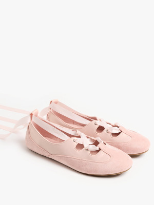 Mohito - Knöchelhohe Sneakers im Wildlederstil - Pastellrosa - 40