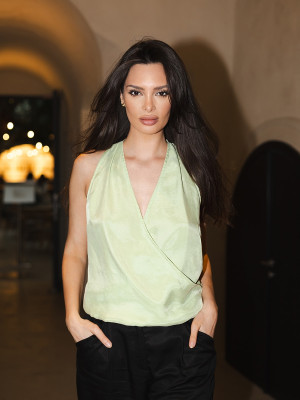 Mohito - Bluse mit Ausschnitt mit Wickeloptik - Neongrün - 32