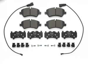 Klocki hamulcowe tył z czujnikiem FORD TRANSIT CUSTOM BREMBO