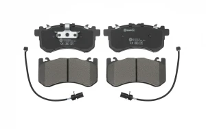 Klocki hamulcowe przód z czujnikiem AUDI A6 C7 BREMBO