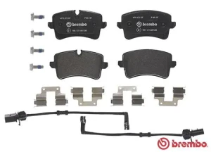 P 85 157 BREMBO Klocki hamulcowe tył z czujnikiem