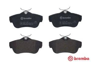 Klocki hamulcowe tył FIAT SCUDO Skrzynia (270_, 272_) BREMBO