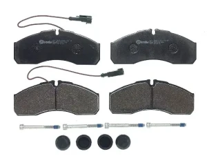 Klocki hamulcowe przód tył z czujnikiem NISSAN NT500 BREMBO