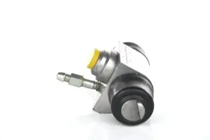 Cylinderek hamulcowy tył VW GOLF 3 BOSCH