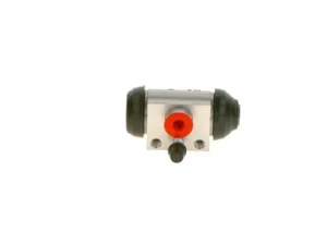 0 986 475 974 BOSCH Cylinderek hamulcowy tył