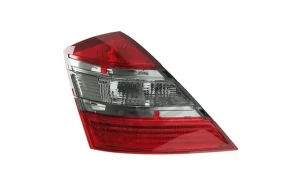 1037001 ULO Lampa tylna