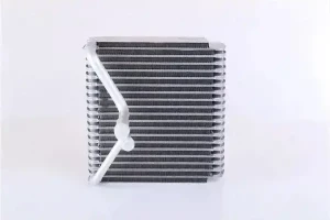 1.8 i, 2.5 ST, 1.8 TD, 1.6 i, 2.5 24V, 2.0 i FORD MONDEO II Parownik klimatyzacji NISSENS