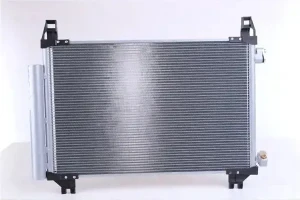 1.3, 1.0 Skraplacz chłodnica klimatyzacji z osuszaczem TOYOTA YARIS III NISSENS