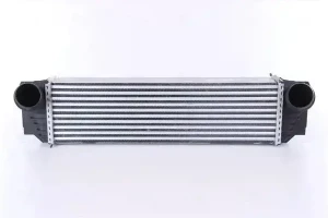 520 d, 518 d, ActiveHybrid, 530 d, 535 i, 525 d BMW 5 F10 Chłodnica powietrza intercooler NISSENS