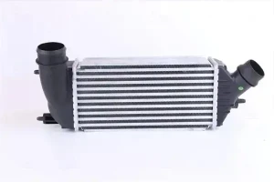 2.0 HDi PEUGEOT EXPERT TEPEE (VF3X_) Chłodnica powietrza intercooler NISSENS