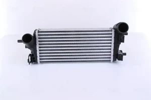 1.0 FORD FOCUS III Chłodnica powietrza intercooler NISSENS