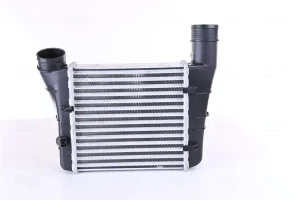 1.8 TSI, 2.0 TDI, 2.0 TFSI SEAT EXEO Chłodnica powietrza intercooler NISSENS