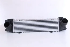 116 d, 120 d, 118 i, 118 d, 114 i, 114 d, 116 i, 120 i BMW 1 F20 Chłodnica powietrza intercooler NISSENS