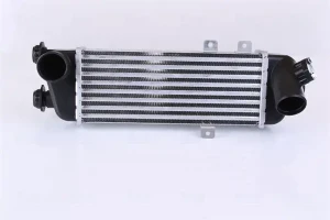 2.0 CRDi, 1.6 CRDi HYUNDAI i30 I Chłodnica powietrza intercooler NISSENS