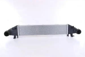 C 200, C 180 MERCEDES-BENZ KLASA C S204 Chłodnica powietrza intercooler NISSENS