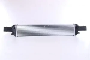3.0 TDI, 2.8 FSI, 2.0 TFSI, 3.0 TFSI AUDI A7 B12 Chłodnica powietrza intercooler NISSENS