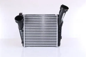 96687 NISSENS Chłodnica powietrza intercooler