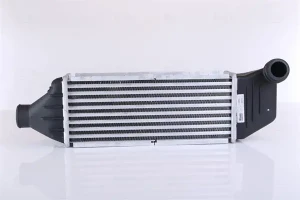 1.8 TD FORD MONDEO II Chłodnica powietrza intercooler NISSENS