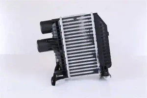 2.0 D-4D TOYOTA AVENSIS II Chłodnica powietrza intercooler NISSENS