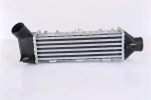 1.9 TDI VW POLO 3 Chłodnica powietrza intercooler NISSENS