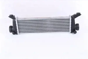 A 160, A 170 MERCEDES-BENZ KLASA A W168 Chłodnica powietrza intercooler NISSENS