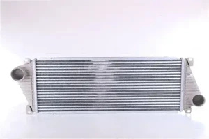 314 4x4, 308 D, 313 CDI, 314 NGT, 311 CDI, 314, 308 CDI, 310 D, 312 D, 316 CDI MERCEDES-BENZ SPRINTER B903 Chłodnica powietrza intercooler NISSENS