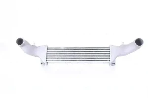 C 220, C 250, C 200, C 230 MERCEDES-BENZ KLASA C S202 Chłodnica powietrza intercooler NISSENS