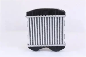 0.7 SMART ROADSTER Chłodnica powietrza intercooler NISSENS