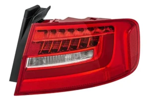 Lampa tylna z żarówką AUDI A4 B8 HELLA