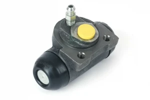 Cylinderek hamulcowy tył MITSUBISHI CARISMA LPR