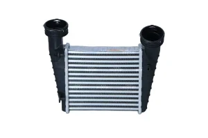 30138A NRF Chłodnica powietrza intercooler