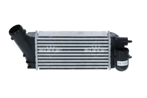 30195 NRF Chłodnica powietrza intercooler