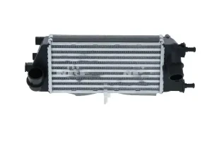 1.4, 1.3 D FIAT 500 Chłodnica powietrza intercooler NRF