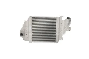 30865 NRF Chłodnica powietrza intercooler