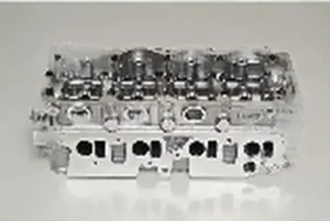 2.5 dCi NISSAN NP300 Głowica silnika AMC