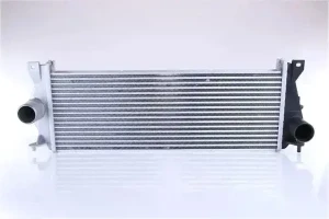 2.4 Td4, 2.5 Td5, 2.2 Td4 LAND ROVER DEFENDER I Chłodnica powietrza intercooler NISSENS