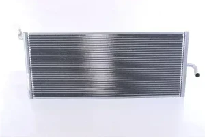 Chłodnica powietrza intercooler MERCEDES-BENZ CLS X218 NISSENS